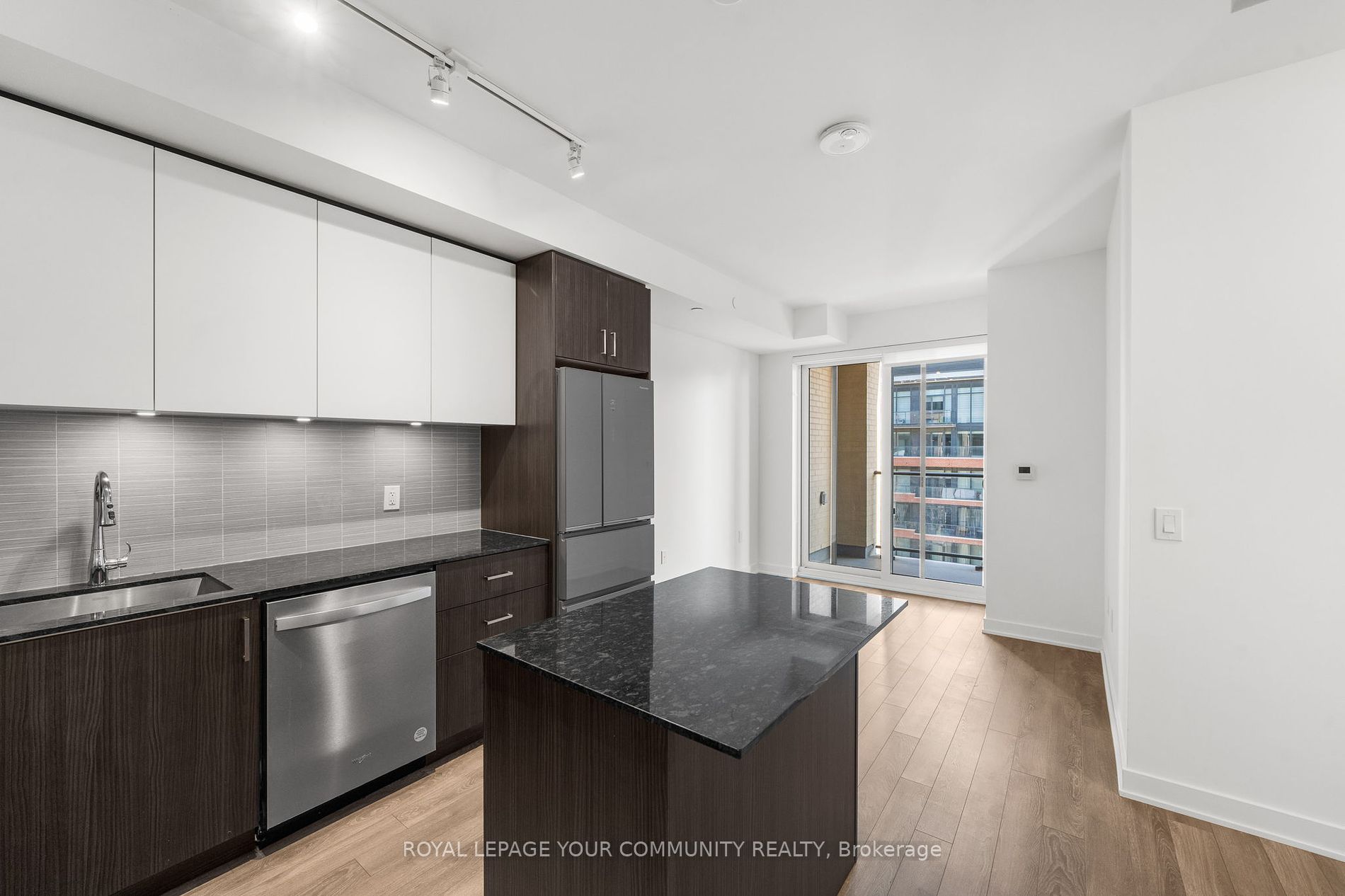 100 Eagle Rock Way, #908