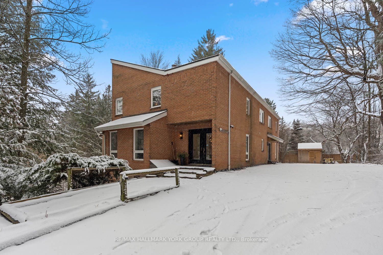 12950 8th Concession Rd