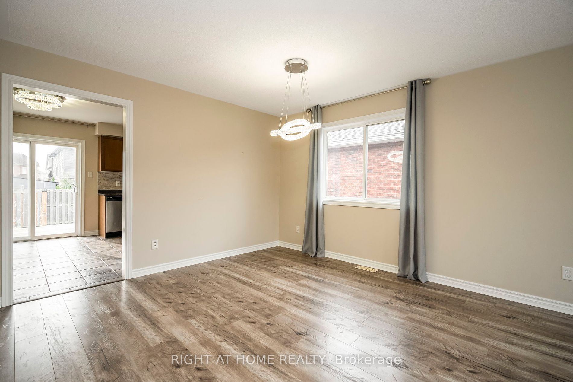 85 Mike Hart Dr