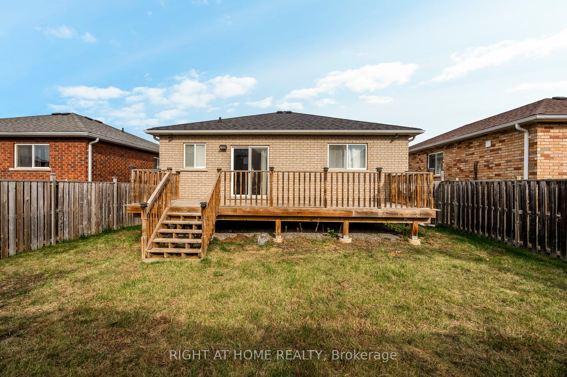 85 Mike Hart Dr
