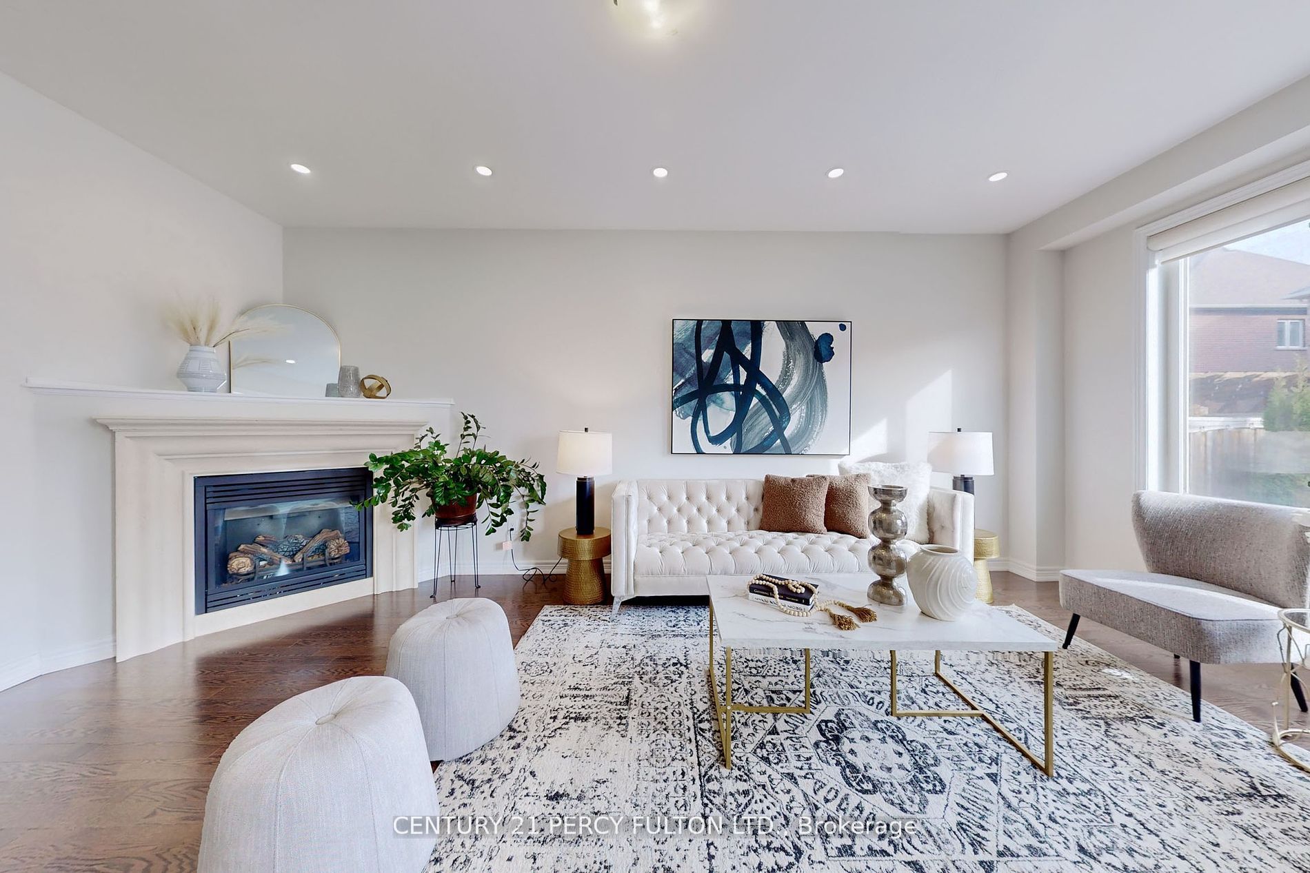 102 Flourish St