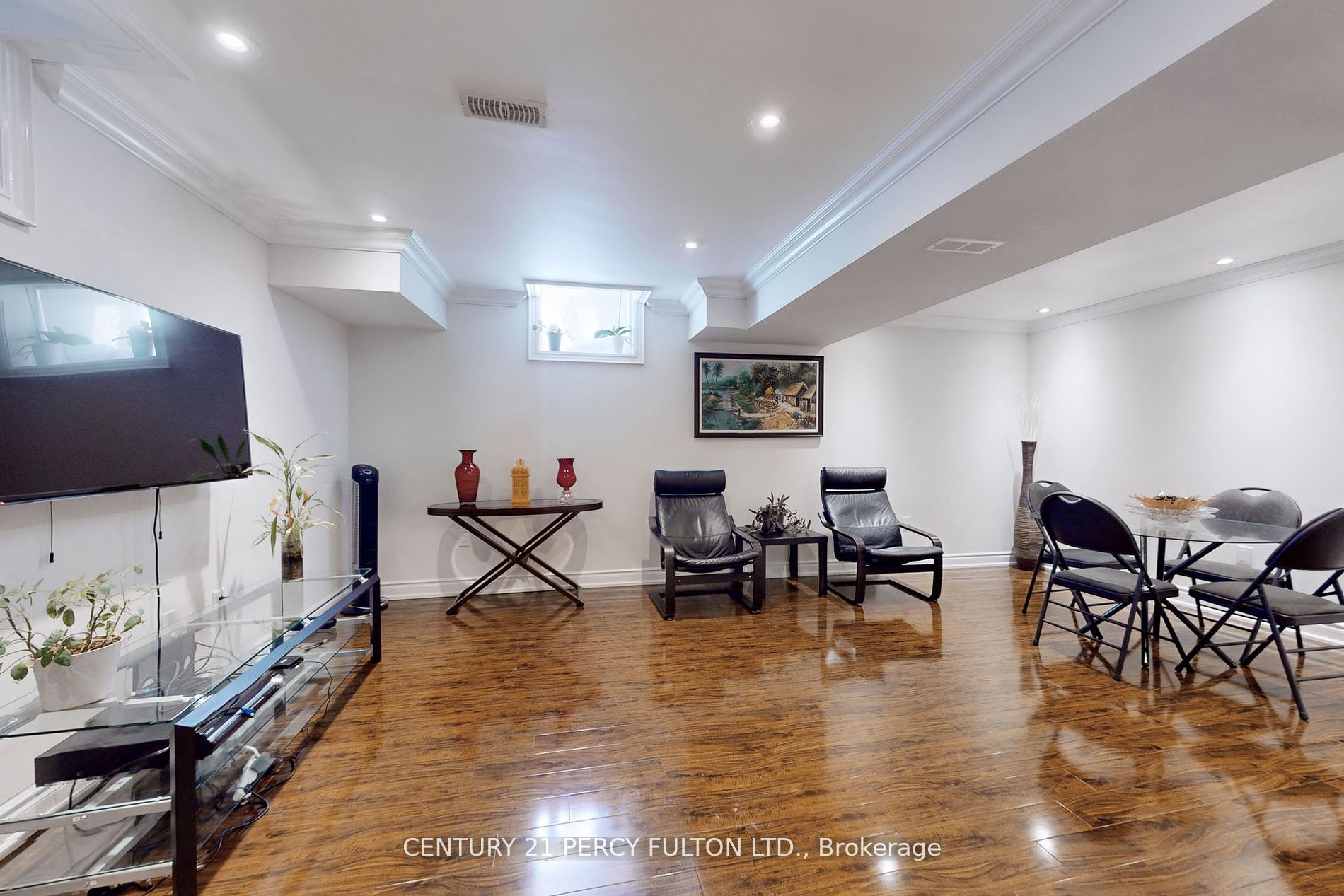 102 Flourish St