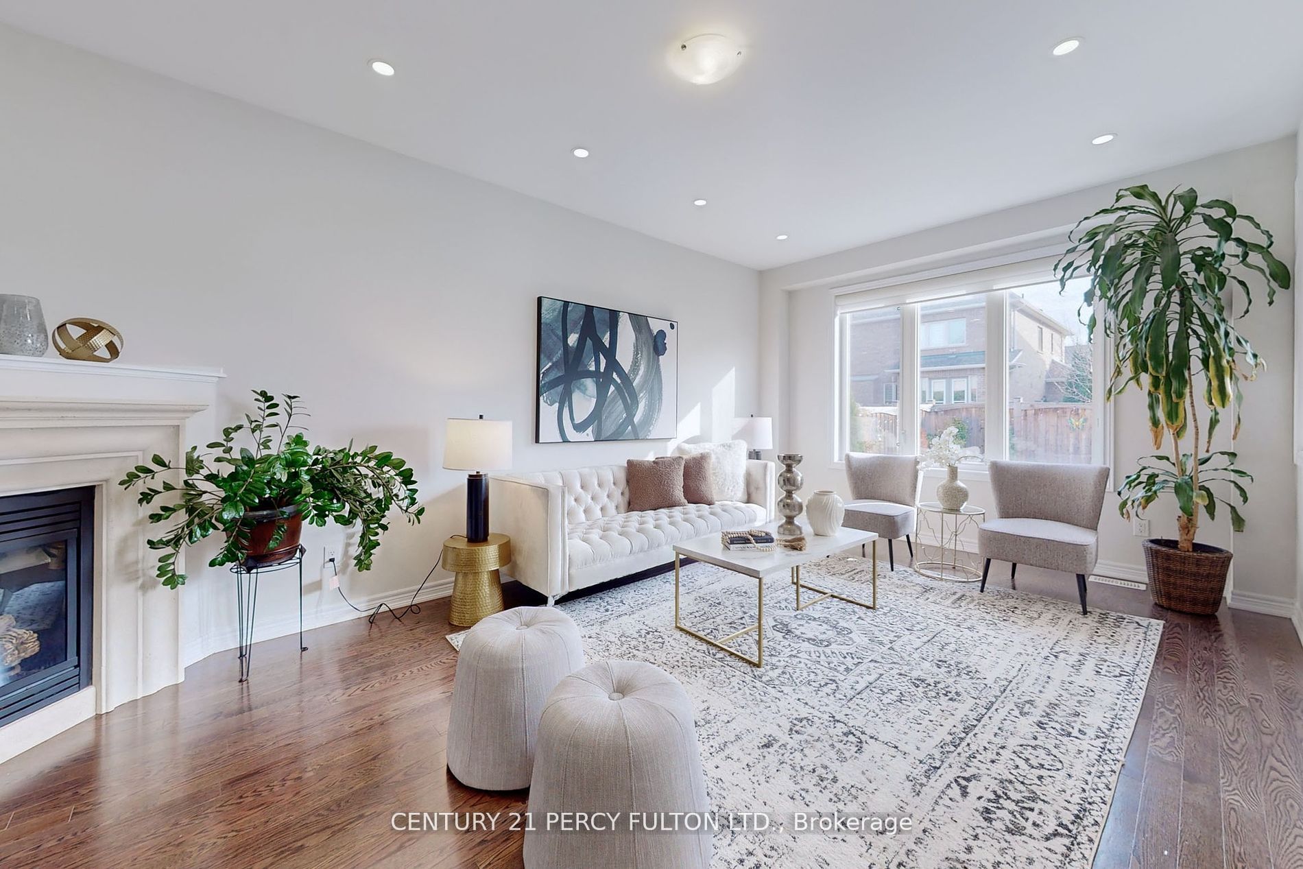 102 Flourish St