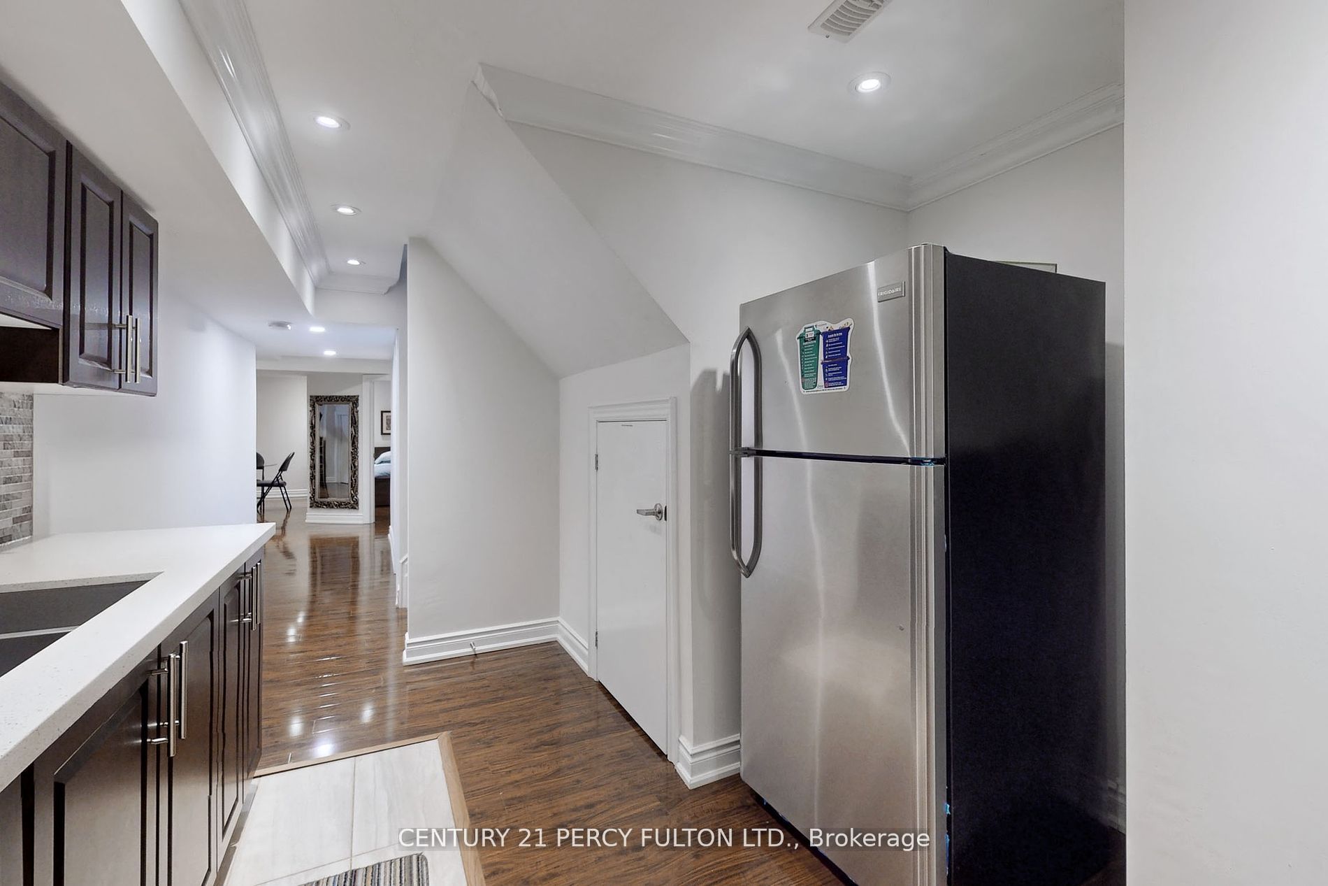 102 Flourish St