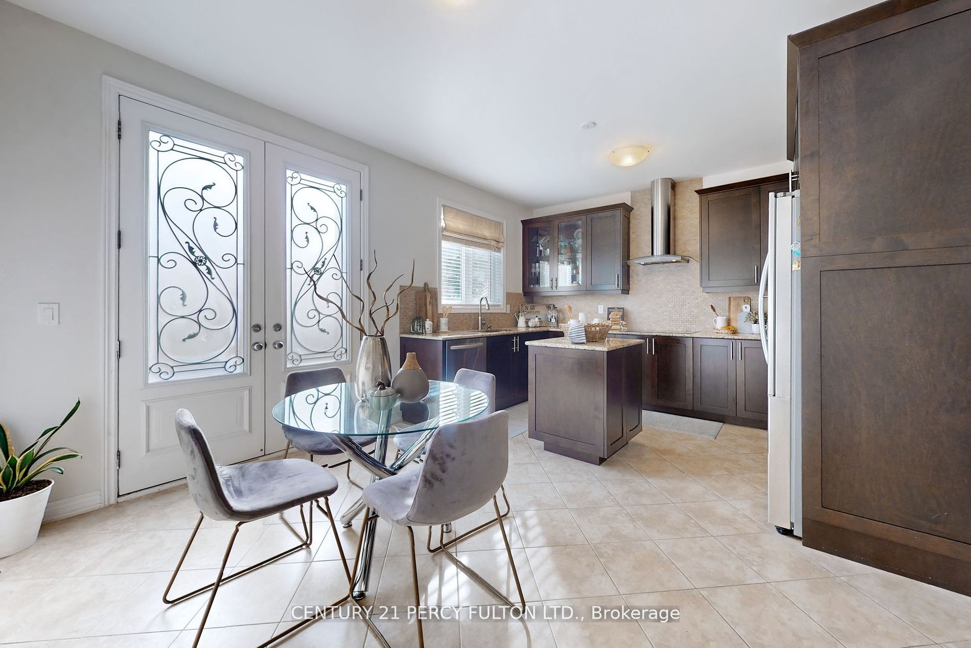 102 Flourish St