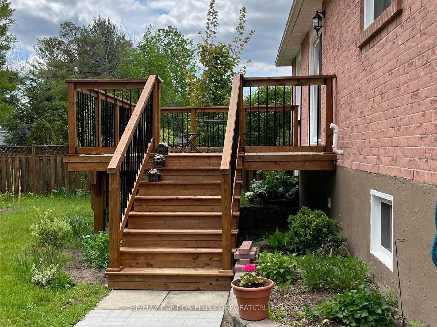 51 Sandy Lane