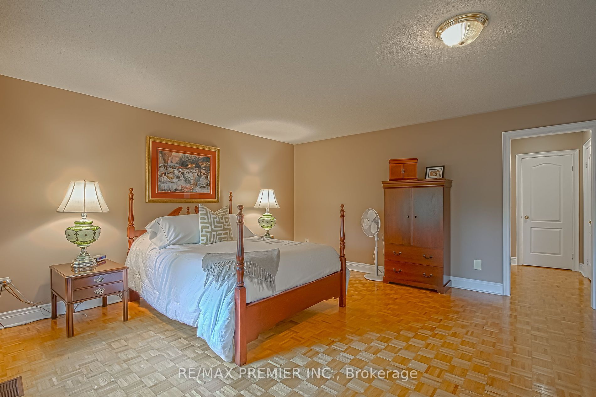 42 Woolacott Rd