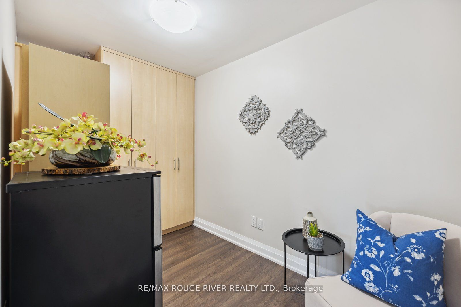 481 Rupert Ave, #405