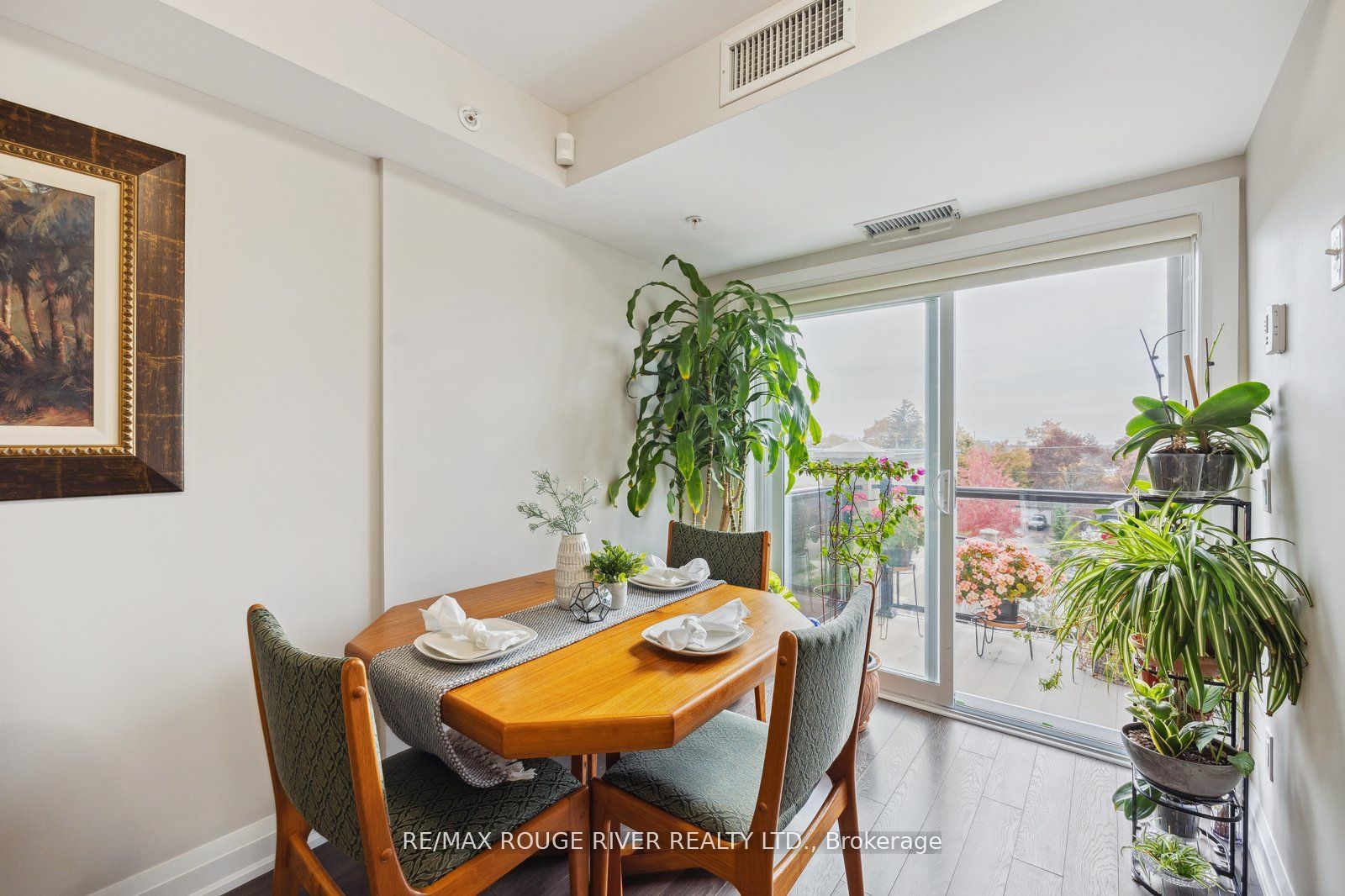 481 Rupert Ave, #405