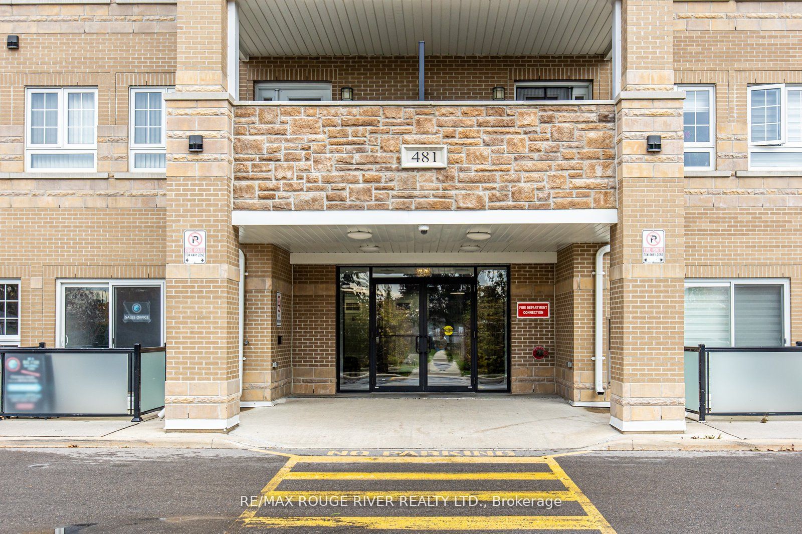 481 Rupert Ave, #405