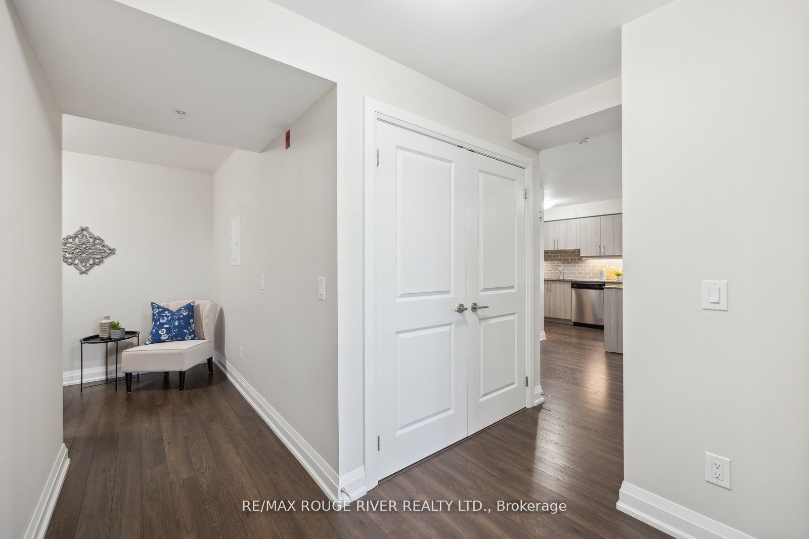 481 Rupert Ave, #405