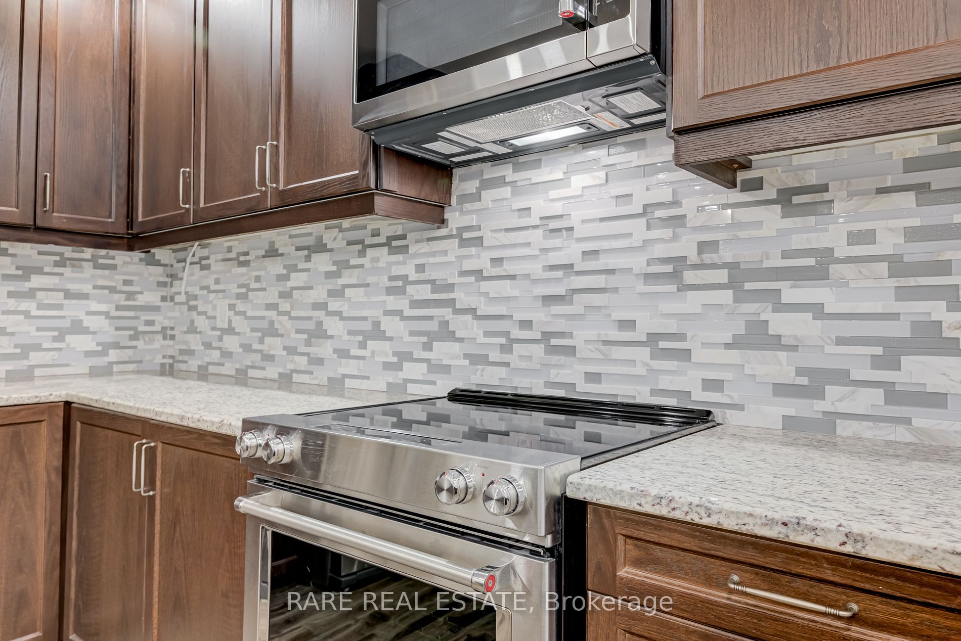 105 Chesney Crescent, #Lower
