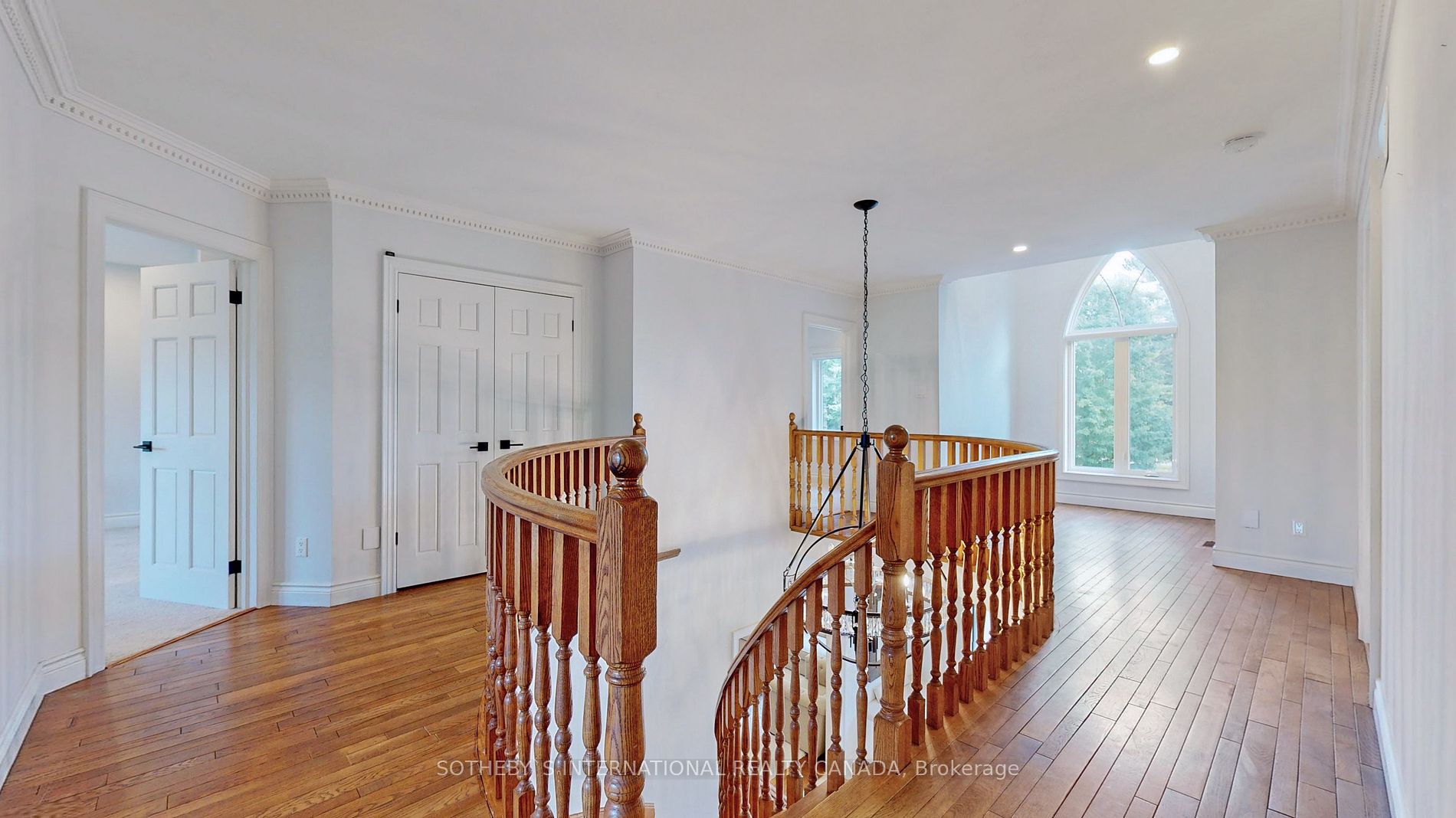 452 Feasby Rd