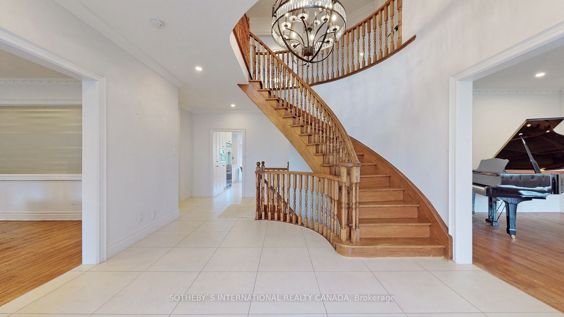 452 Feasby Rd