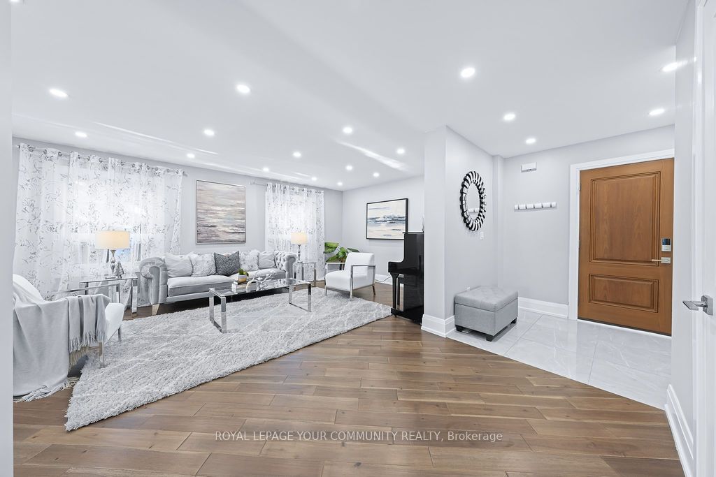 31 Viewmark Drive