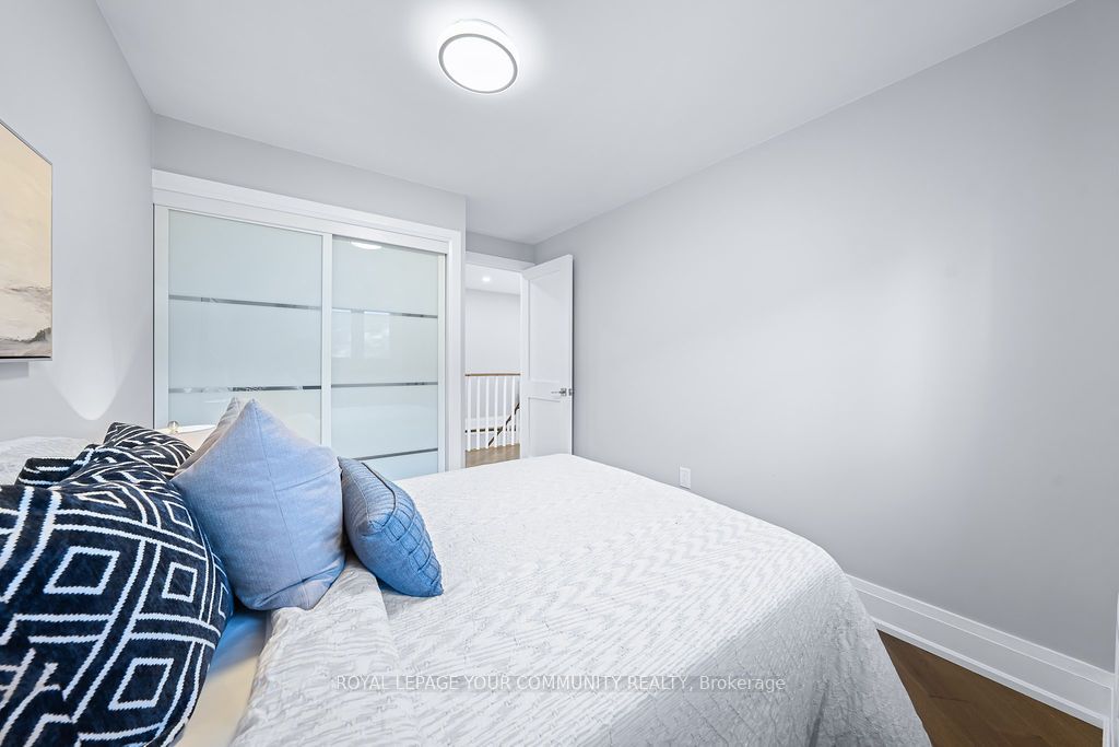 31 Viewmark Drive