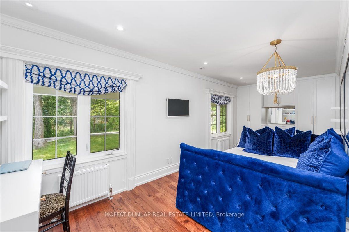 171 Kingscross Dr