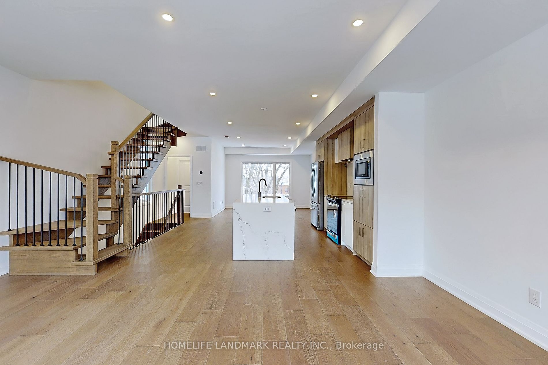 35 Persica Street, #Upper