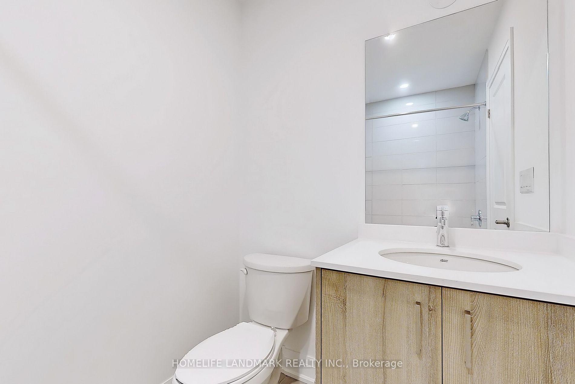 35 Persica Street, #Upper