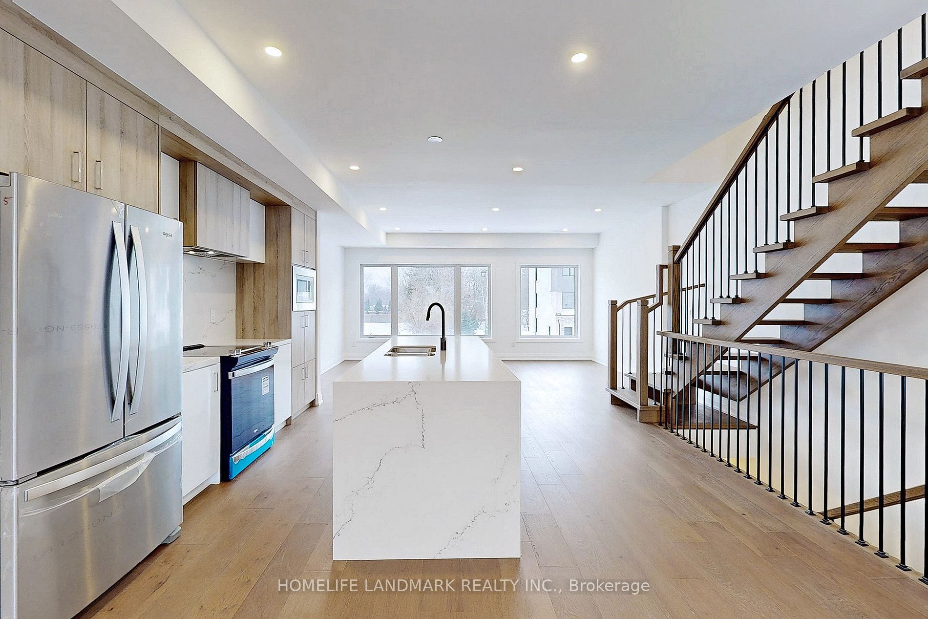 35 Persica Street, #Upper