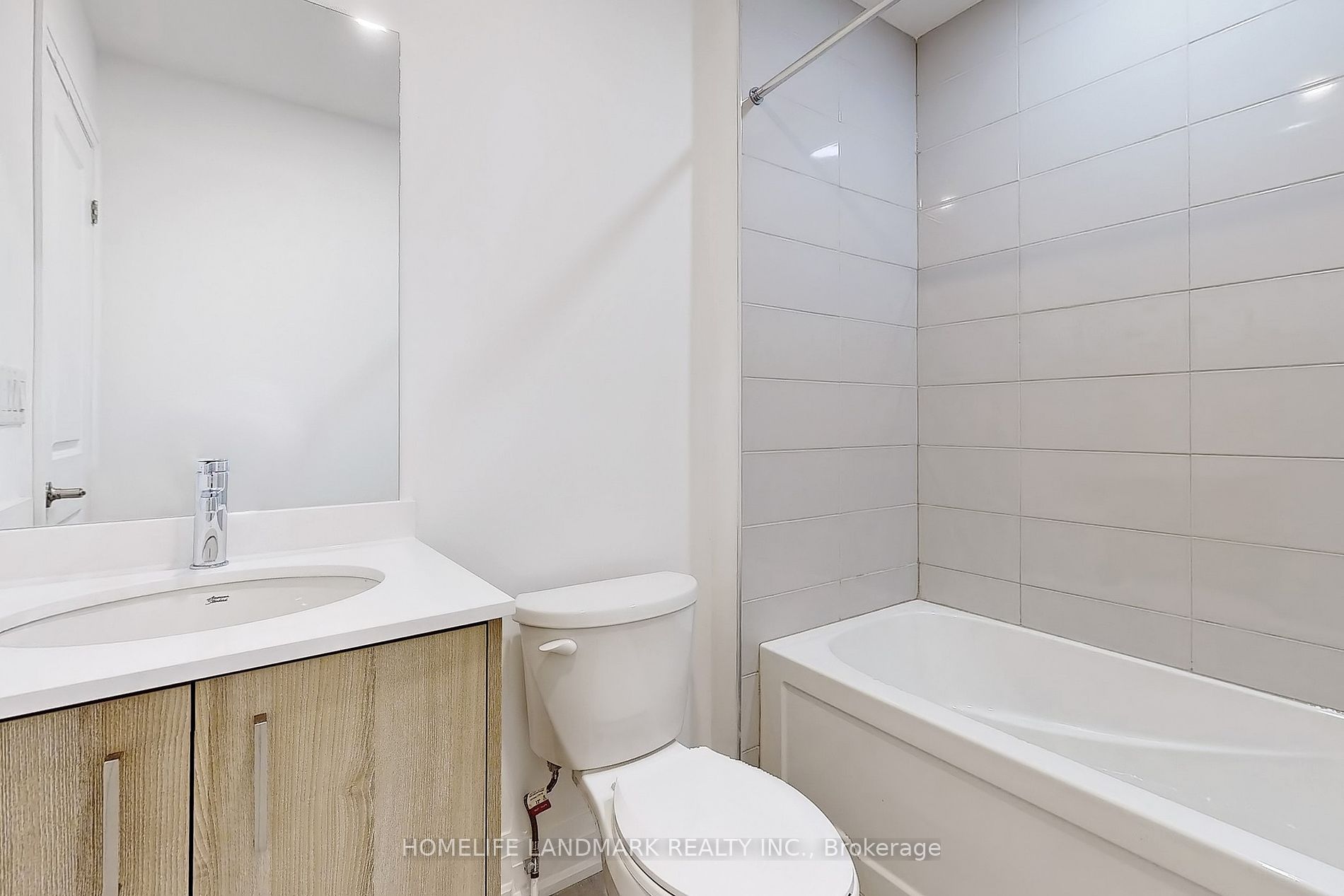 35 Persica Street, #Upper