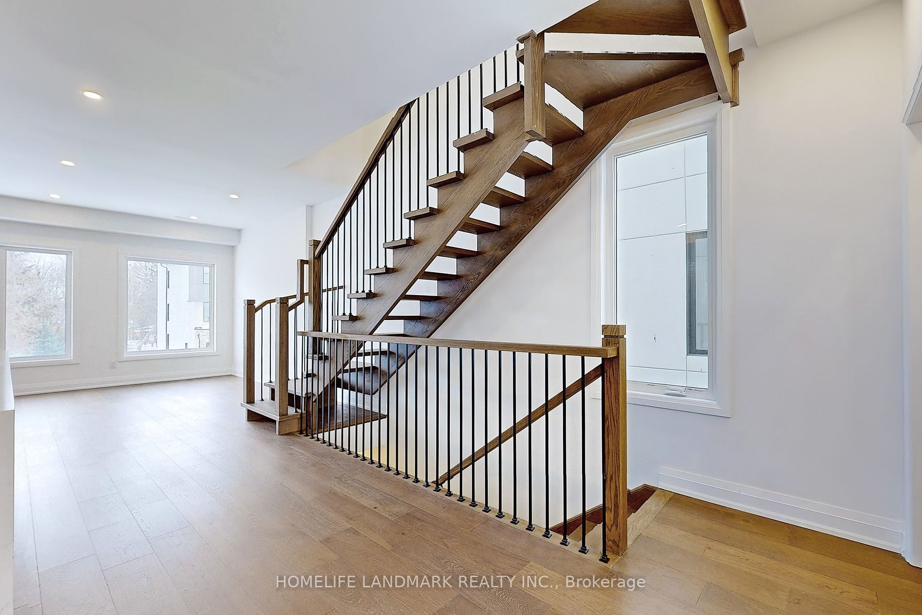 35 Persica Street, #Upper
