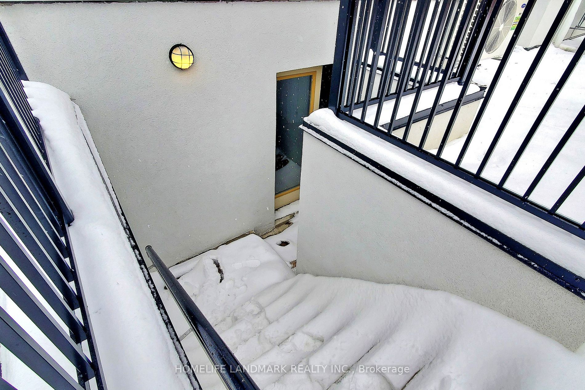 35 Persica Street, #Lower