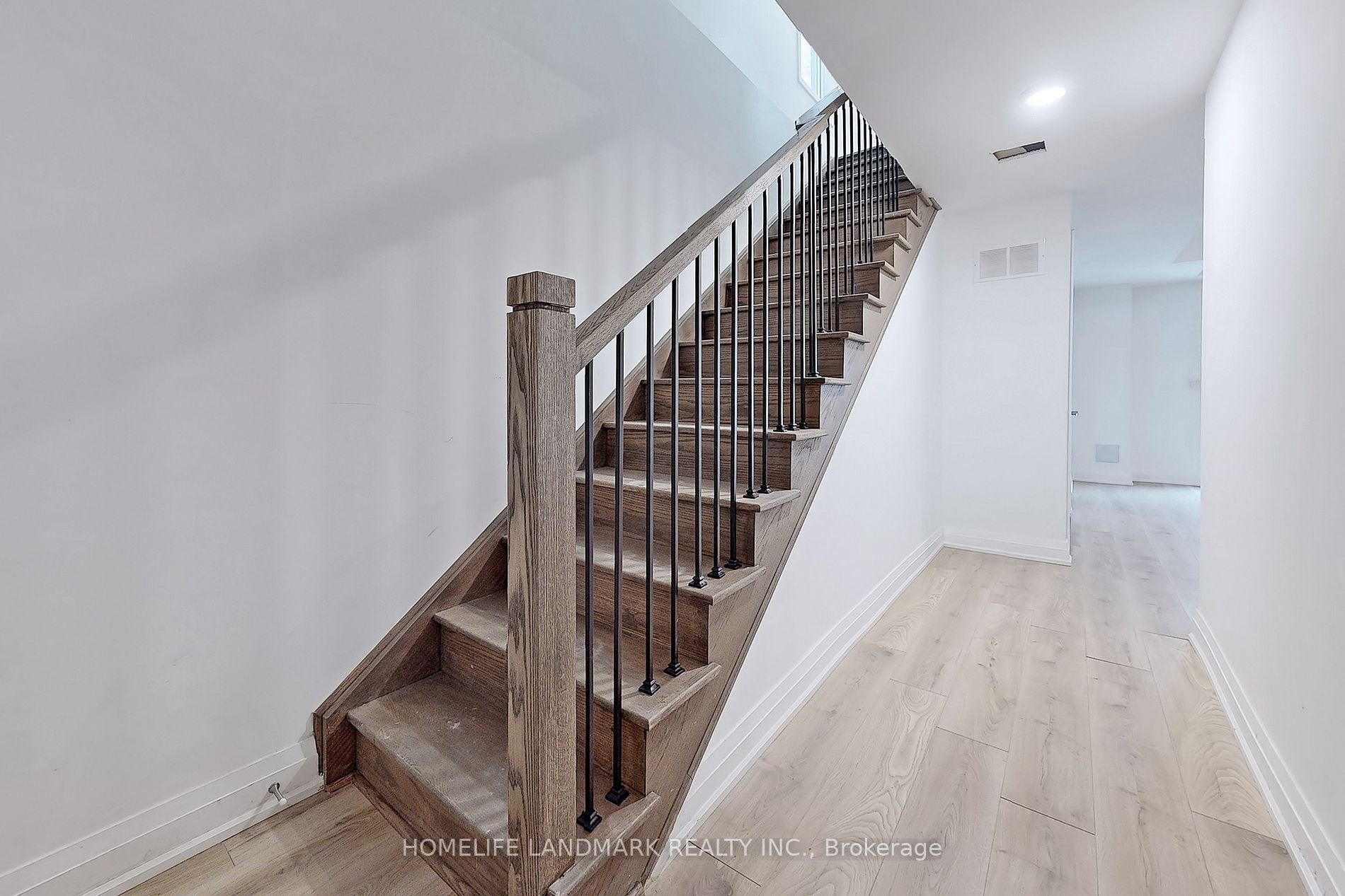35 Persica Street, #Lower