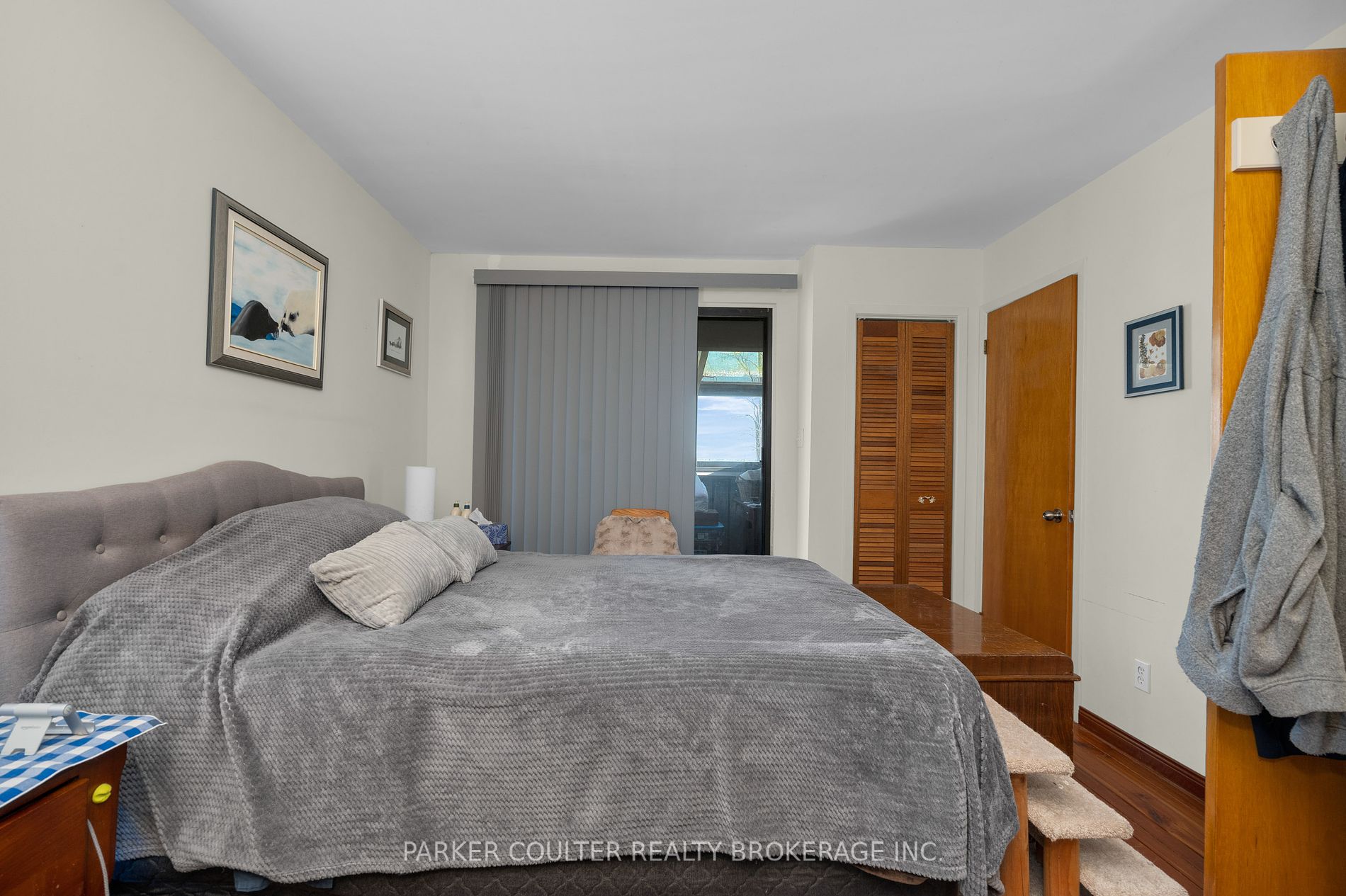 78 Lakeshore Blvd