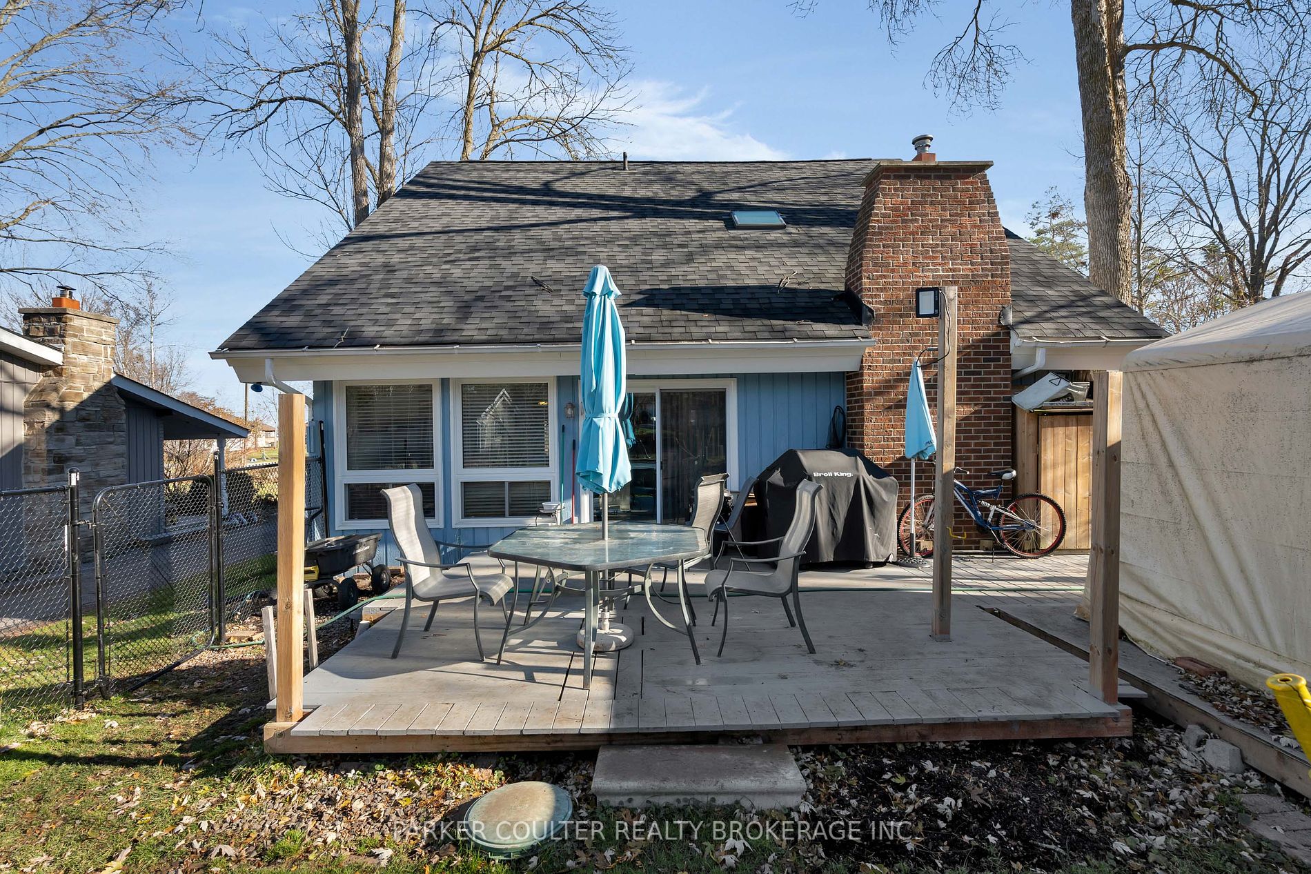 78 Lakeshore Blvd