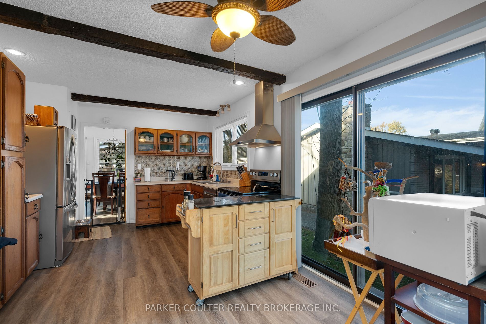 78 Lakeshore Blvd