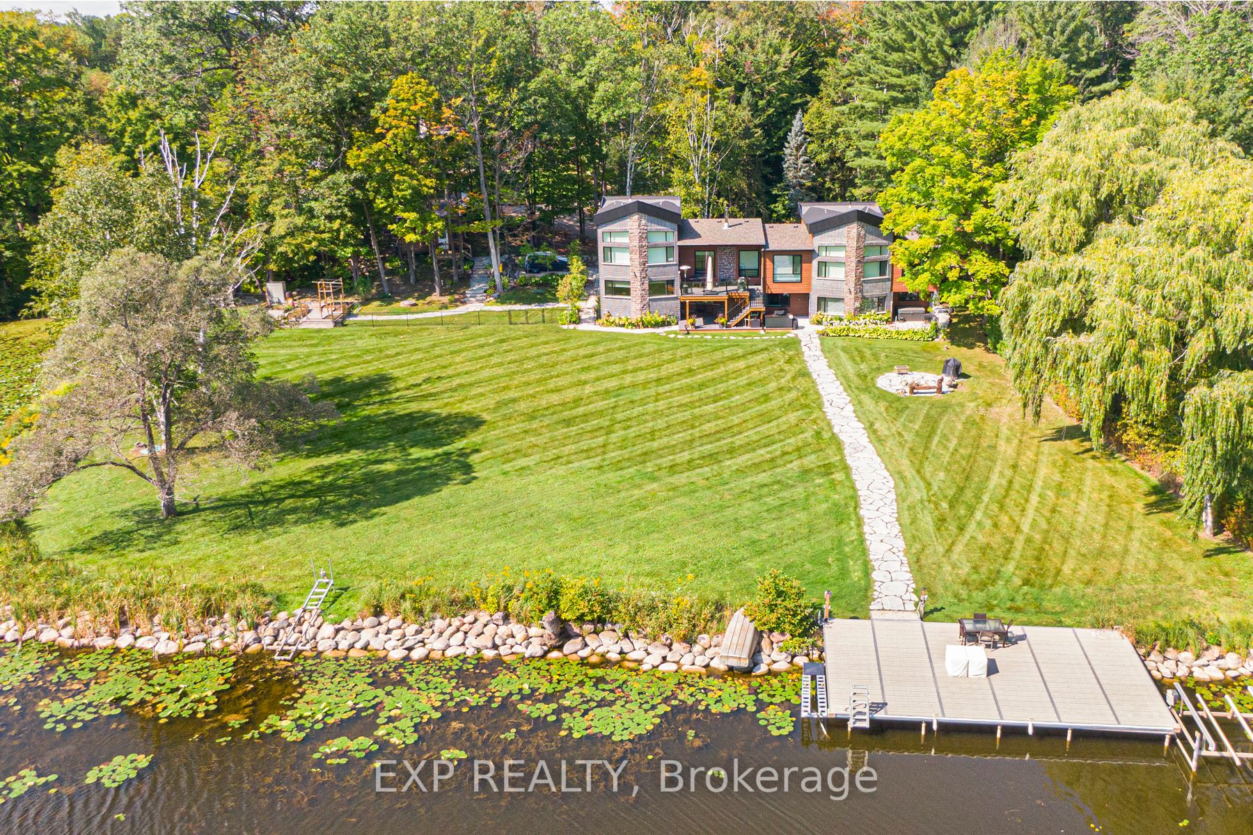 5 Birch Knoll Road