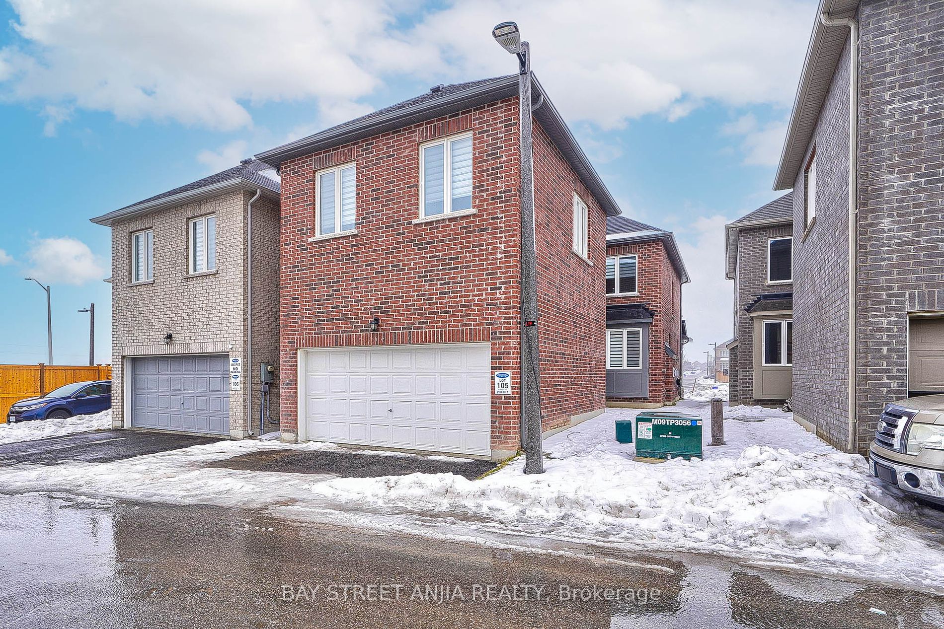 18 Waterleaf Rd
