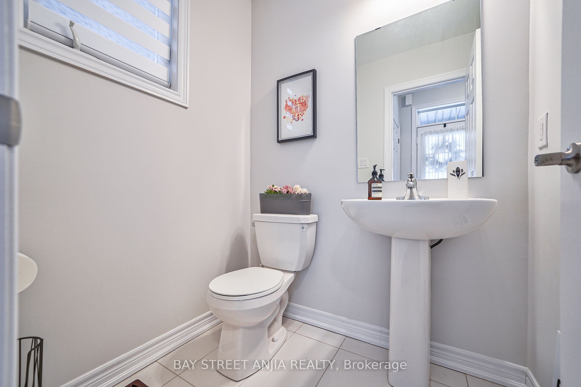 18 Waterleaf Rd