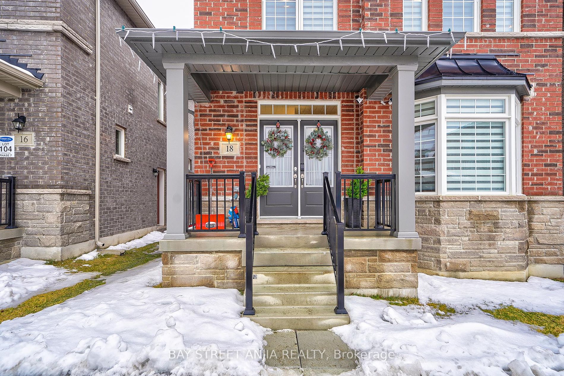 18 Waterleaf Rd