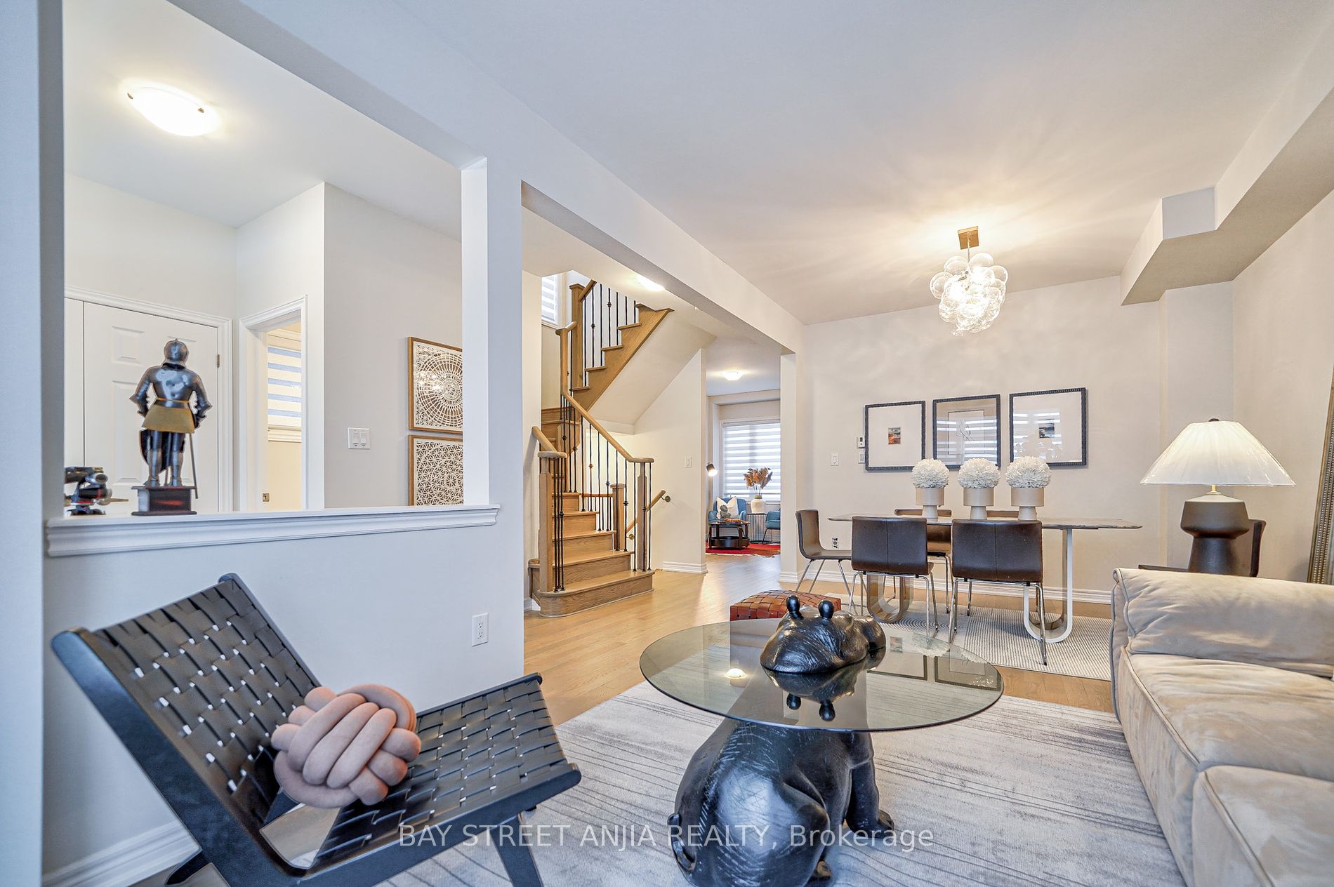 18 Waterleaf Rd