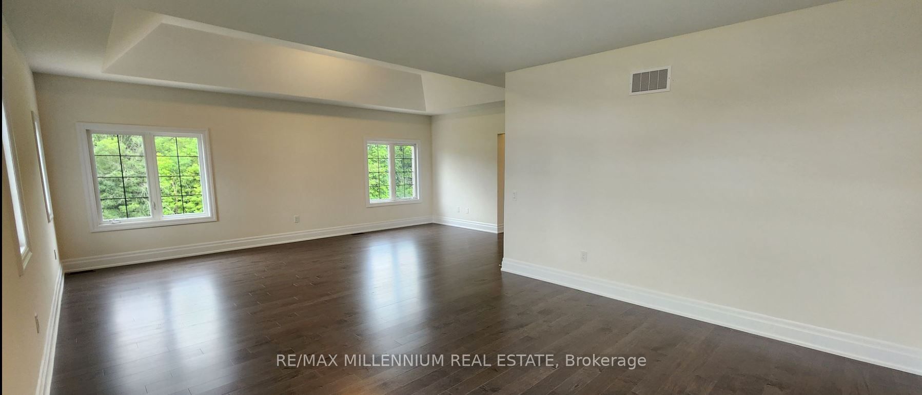 26 Enclave Crt