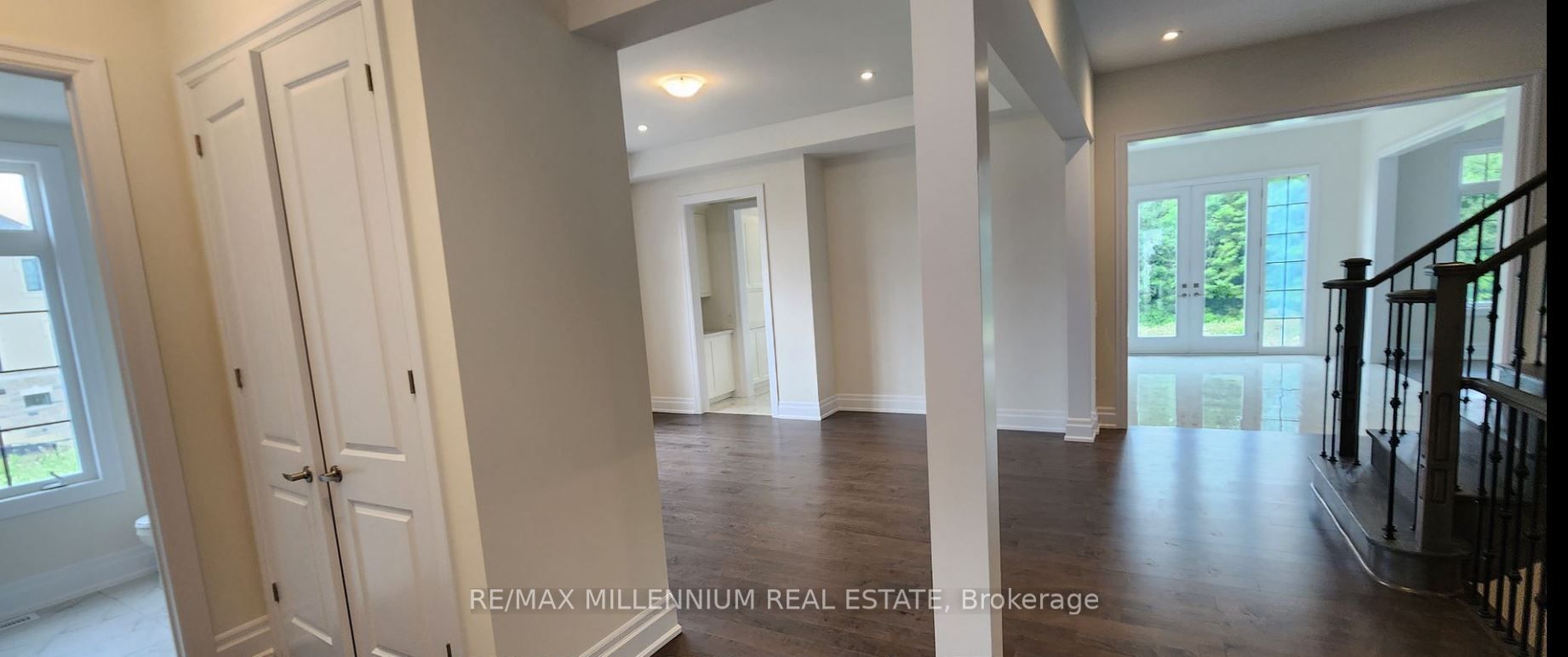 26 Enclave Crt