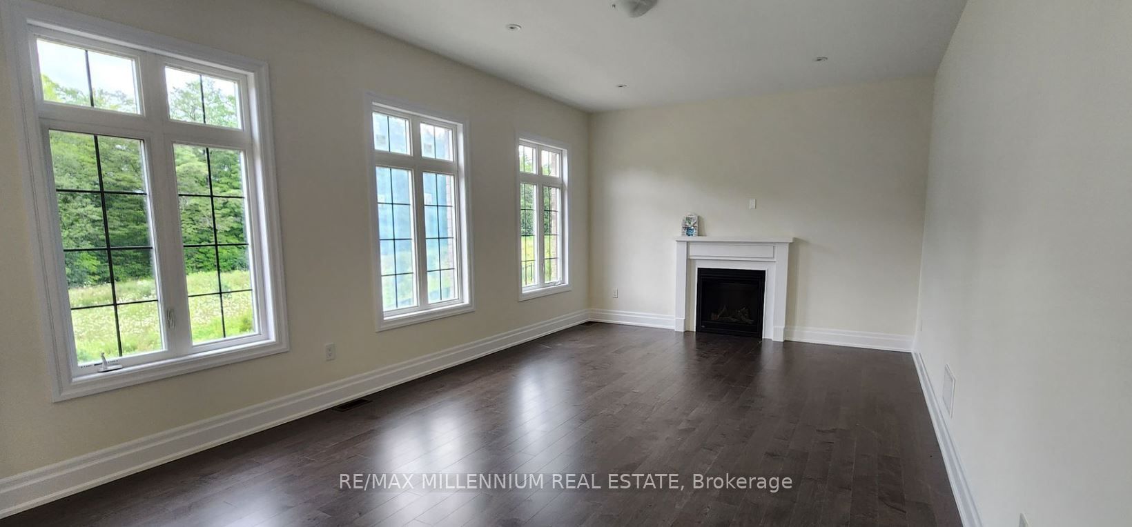 26 Enclave Crt