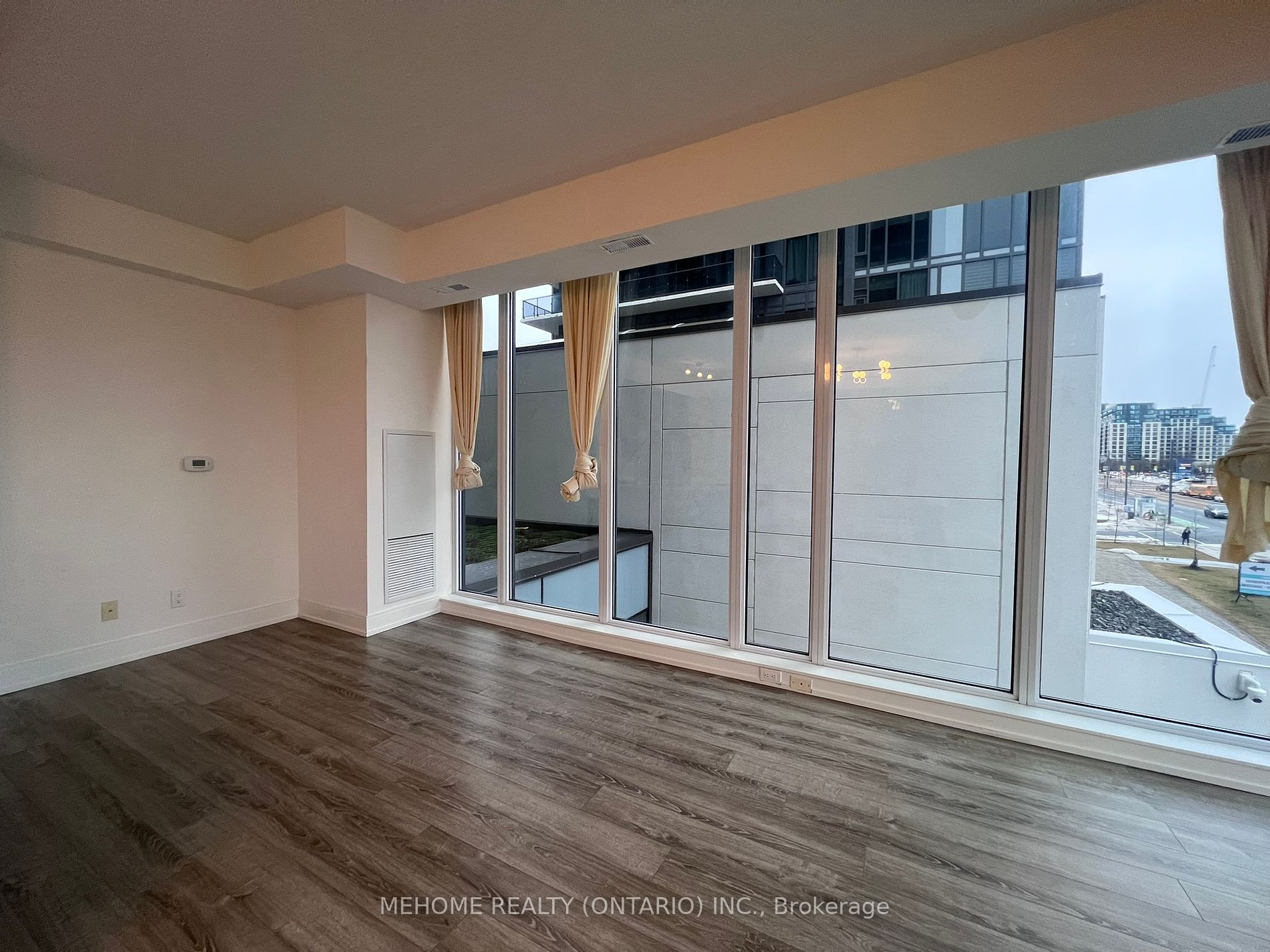 9600 Yonge Street #218B
