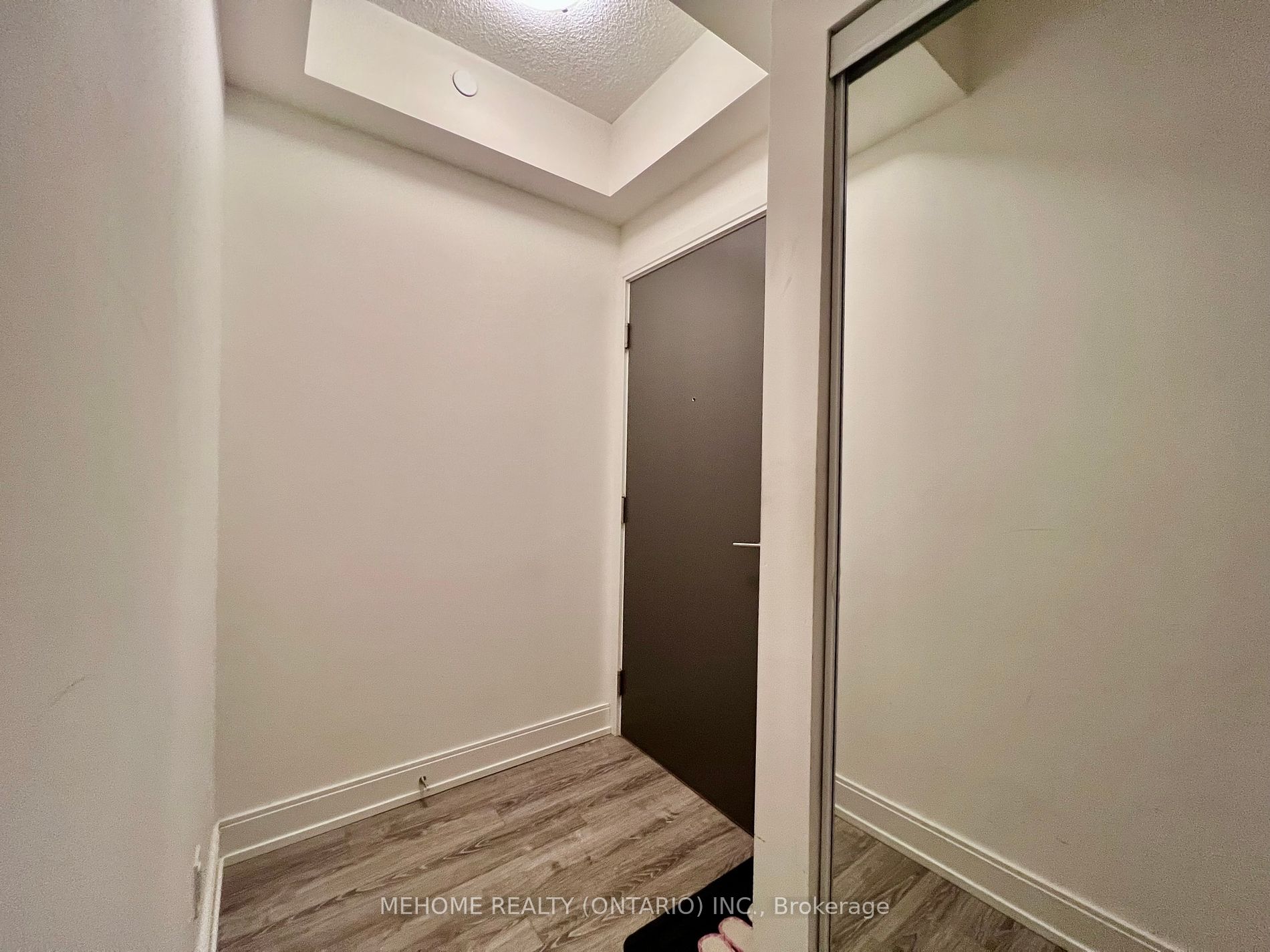 9600 Yonge Street #218B
