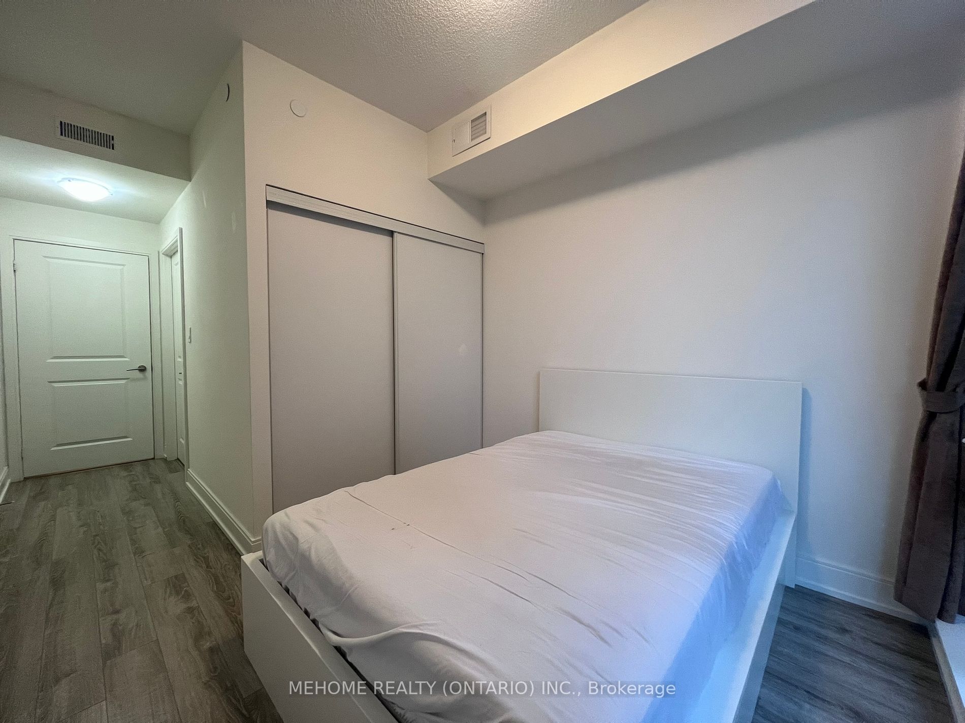 9600 Yonge Street #218B