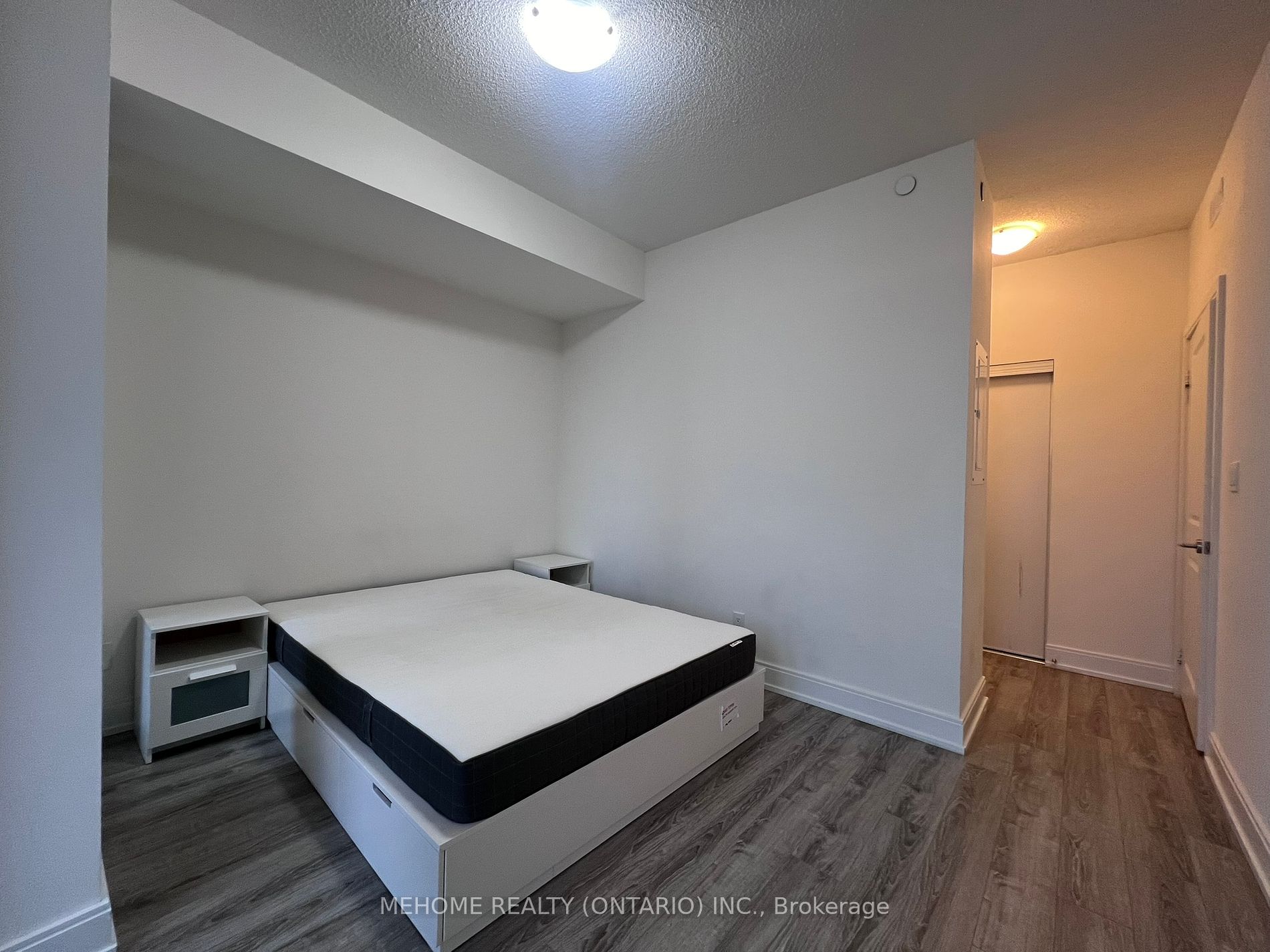 9600 Yonge Street #218B