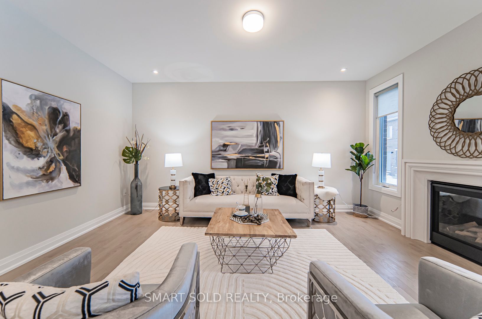 47 Longworth Ave