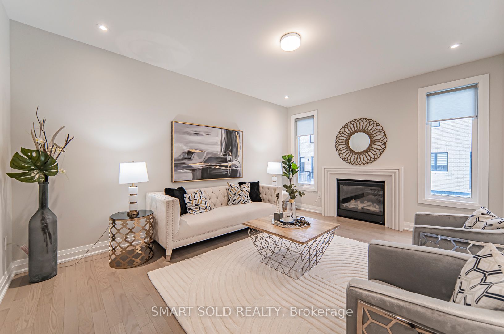 47 Longworth Ave