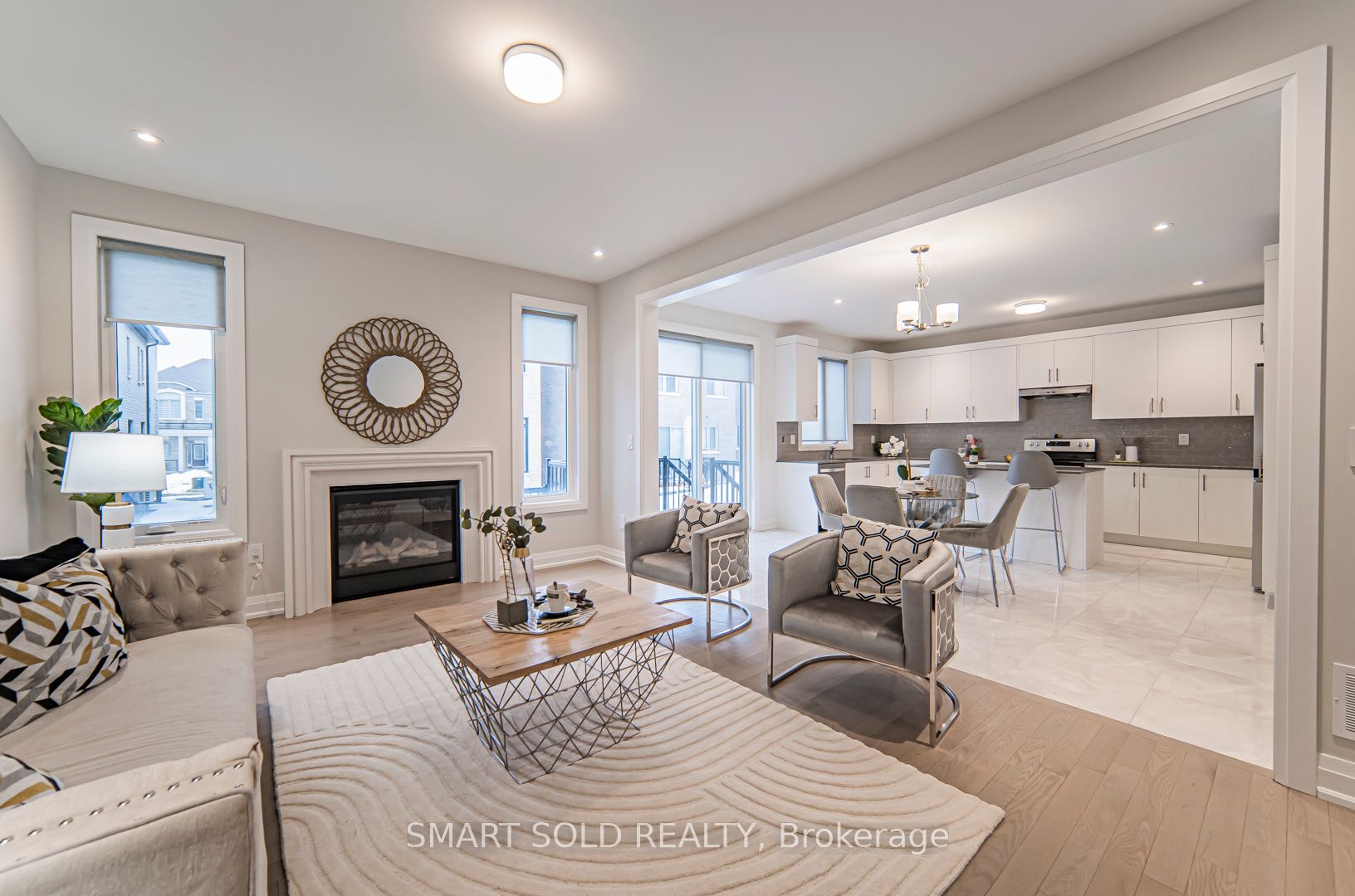 47 Longworth Ave