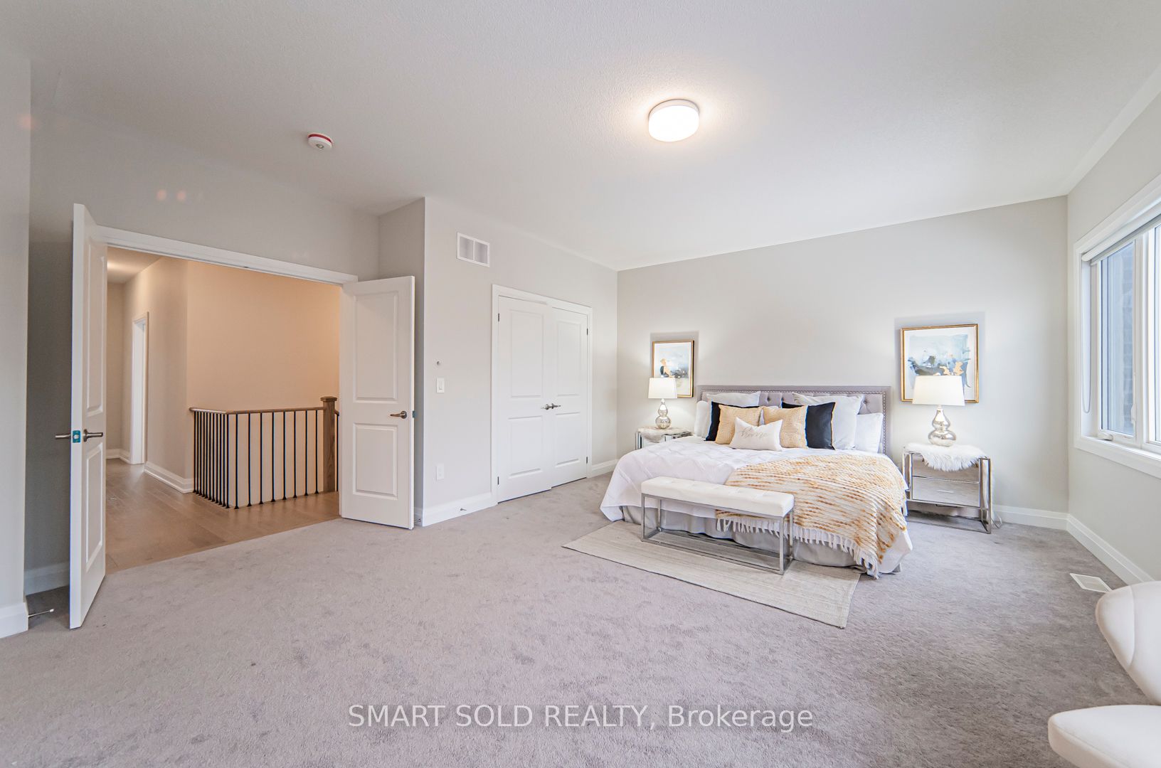 47 Longworth Ave