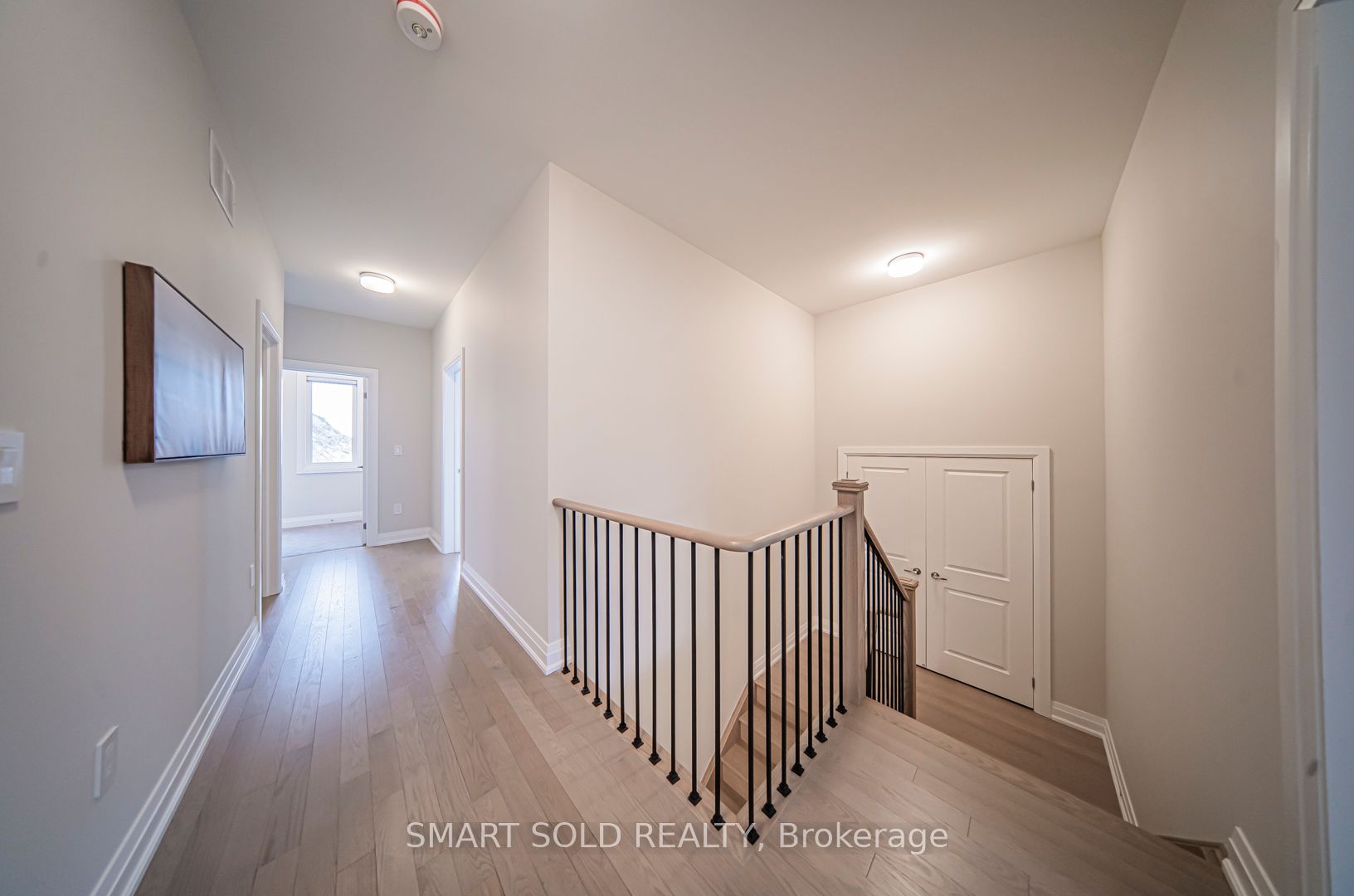 47 Longworth Ave