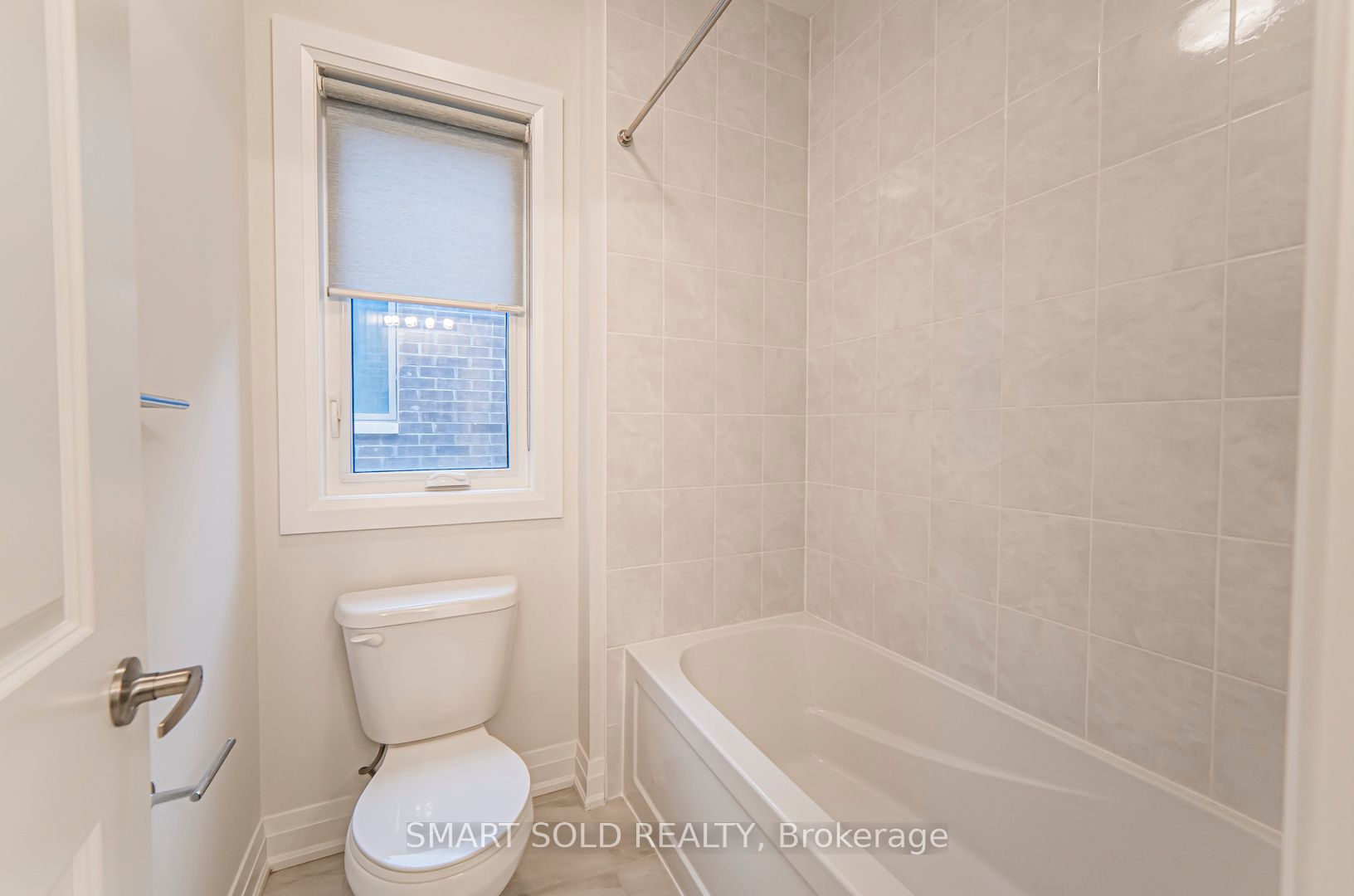 47 Longworth Ave