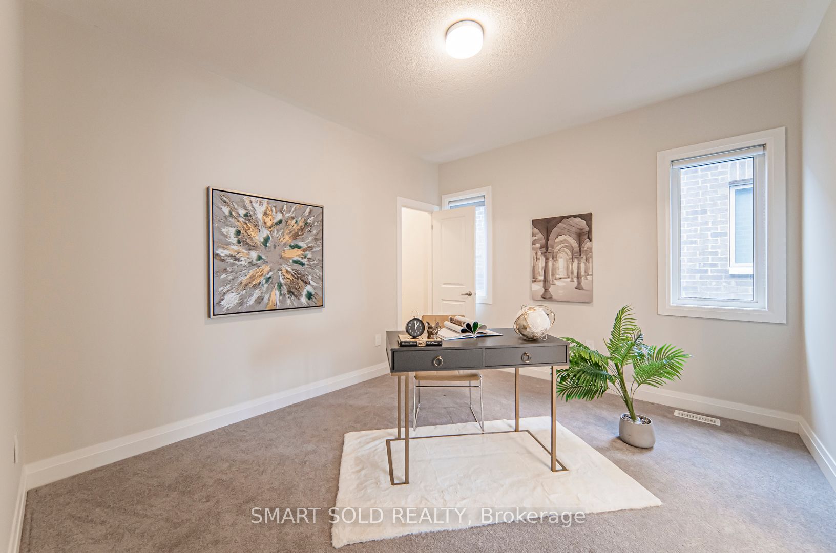 47 Longworth Ave